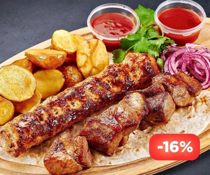 КОМБО Шеф кебаб на 2х Шашлык из свинины и Люля из курицы с молодым картофелем