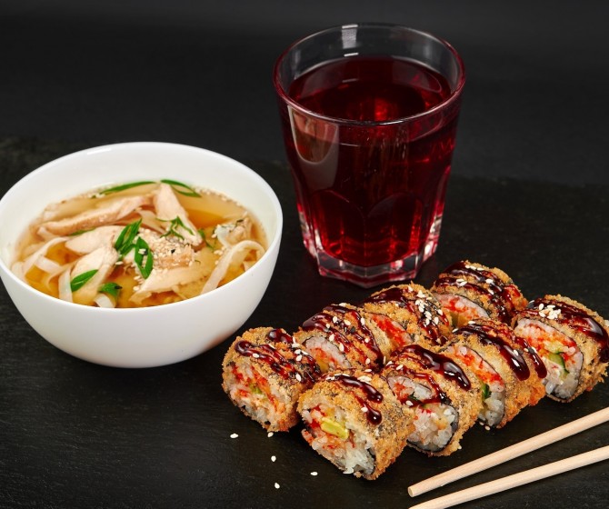 Обед поке/роллы + суп + чай