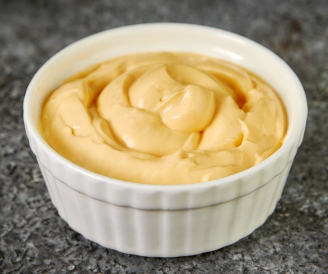Соус сырный Hellmanns