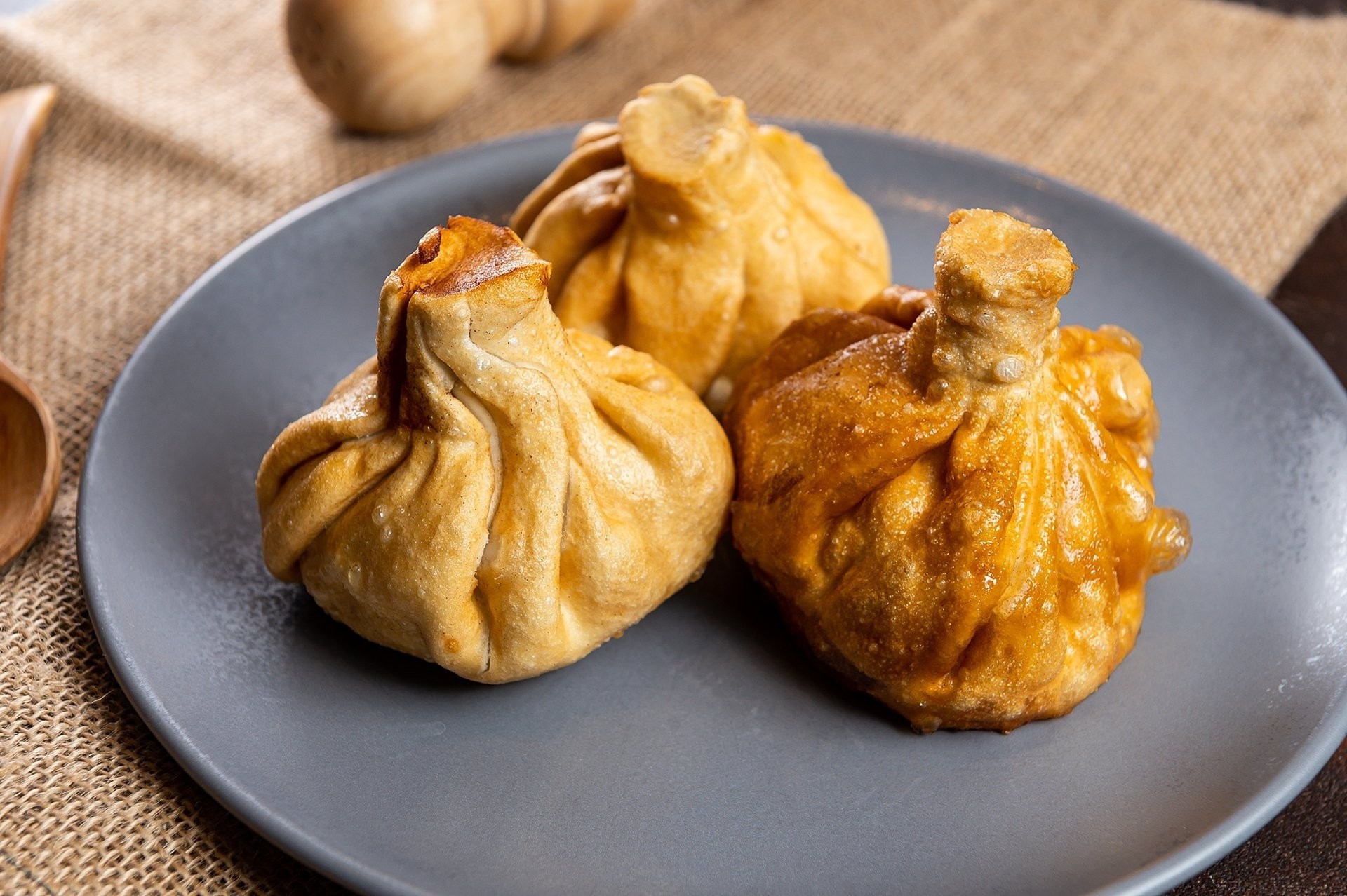 Хинкали жареные с телятиной 3 шт.