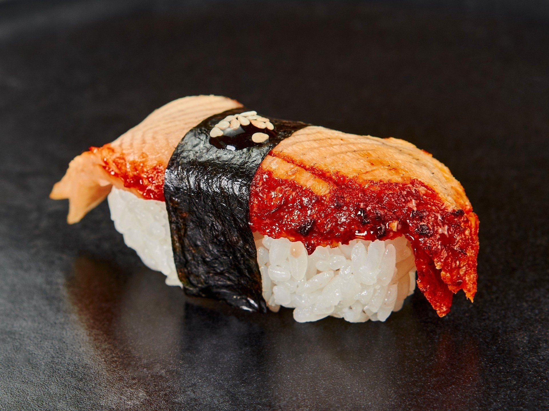 Суши с угрем (1 шт.)